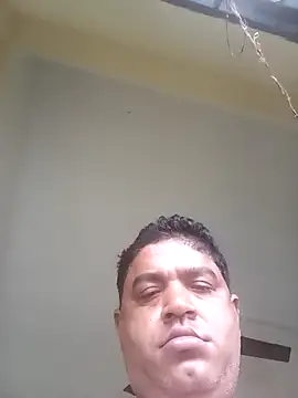 Snapshot of deshilnd chatting on 05/19/26, 02:07 deshilnd online show from 05/19/26, 02:07
