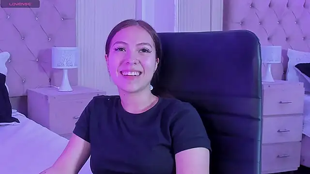 Snapshot of lizzyrossie chatting on 02/25/26, 09:02 lizzyrossie online show from 02/25/26, 09:02