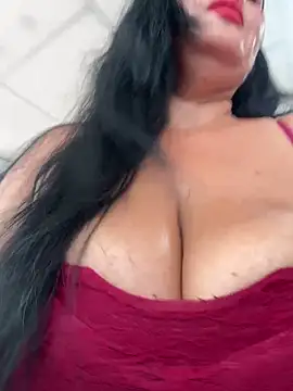 Snapshot of Savage-milf chatting on 03/22/26, 04:54 Savage-milf online show from 03/22/26, 04:54