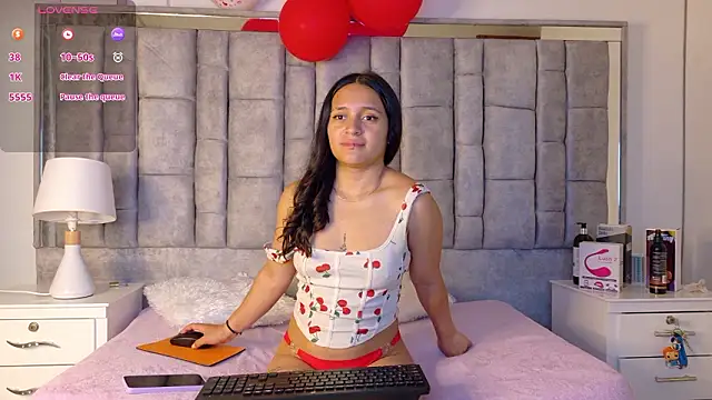 Snapshot of Ayla_Han chatting on 03/01/26, 04:14 Ayla Han online show from 03/01/26, 04:14