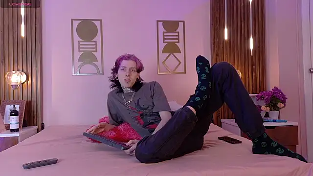 Hanna-Winchester online show from 02/20/26, 03:14