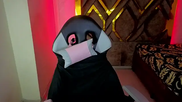 Luvienne online show from 02/02/26, 06:50