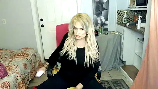 Snapshot of starandsky chatting on 03/10/26, 11:43 starandsky online show from 03/10/26, 11:43