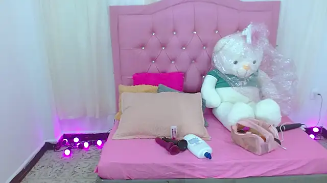 Steixy cute online show from 04/15/26, 07:10