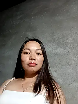 Snapshot of Rose-222 chatting on 02/13/26, 11:23 Rose-222 online show from 02/13/26, 11:23