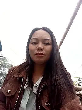 Snapshot of Rose-222 chatting on 02/17/26, 02:19 Rose-222 online show from 02/17/26, 02:19