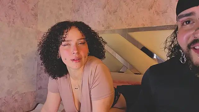 Snapshot of Benny_and_Mark chatting on 04/06/26, 04:46 Benny and Mark online show from 04/06/26, 04:46