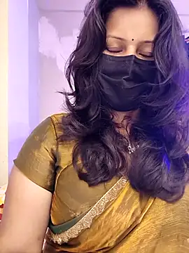 Snapshot of noty_girl2 chatting on 04/19/26, 03:55 noty girl2 online show from 04/19/26, 03:55