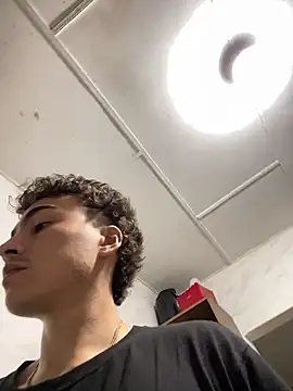 Snapshot of vanilla_Kush chatting on 02/10/26, 09:35 vanilla Kush online show from 02/10/26, 09:35