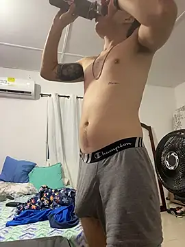 Snapshot of vanilla_Kush chatting on 02/20/26, 06:26 vanilla Kush online show from 02/20/26, 06:26