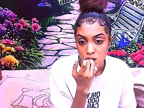 Snapshot of IndianPretty14u2Luv chatting on 02/26/26, 05:06 IndianPretty14u2Luv online show from 02/26/26, 05:06