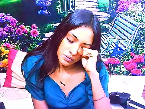 Snapshot of IndianPretty14u2Luv chatting on 05/06/26, 05:14 IndianPretty14u2Luv online show from 05/06/26, 05:14