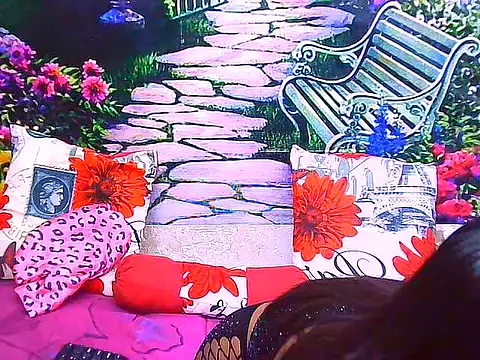 Snapshot of IndianPretty14u2Luv chatting on 05/21/26, 06:31 IndianPretty14u2Luv online show from 05/21/26, 06:31