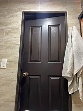 Snapshot of Maximuz1920 chatting on 04/08/26, 07:25 Maximuz1920 online show from 04/08/26, 07:25