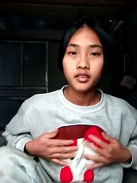 Hoa-tuylip online show from 02/20/26, 06:37