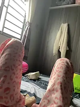 Snapshot of Phuonghot189 chatting on 02/26/26, 06:45 Phuonghot189 online show from 02/26/26, 06:45