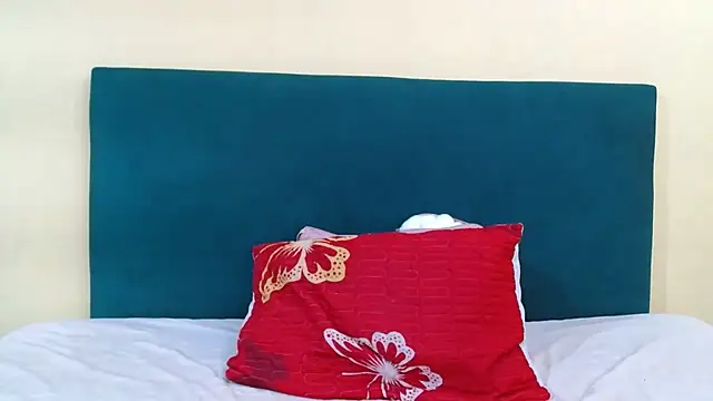 Snapshot of FreakyMelanin18 chatting on 04/11/26, 11:42 FreakyMelanin18 online show from 04/11/26, 11:42