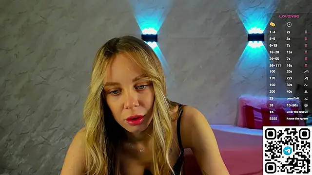 Tesssa Young online show from 03/11/26, 01:00