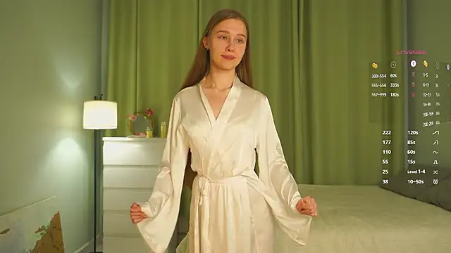 Snapshot of SharaNewbern chatting on 02/19/26, 02:46 SharaNewbern online show from 02/19/26, 02:46