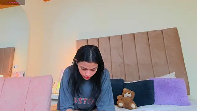 Snapshot of LANA_LARSEN chatting on 03/13/26, 11:39 LANA LARSEN online show from 03/13/26, 11:39