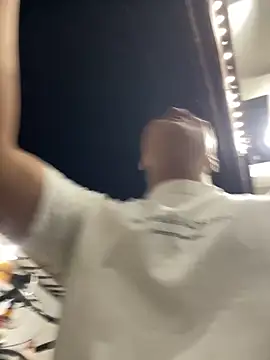 Snapshot of andresmahecha777 chatting on 02/14/26, 12:07 andresmahecha777 online show from 02/14/26, 12:07