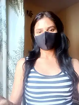 Snapshot of Mahira-- chatting on 04/26/26, 08:45 Mahira-- online show from 04/26/26, 08:45