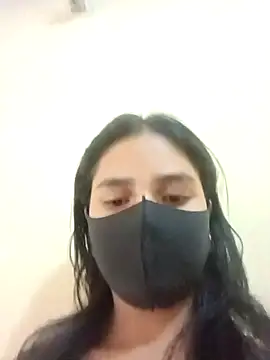 Snapshot of Mahira-- chatting on 05/17/26, 03:59 Mahira-- online show from 05/17/26, 03:59