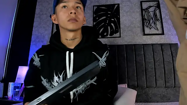 bliinkii and luka  online show from 02/11/26, 12:32