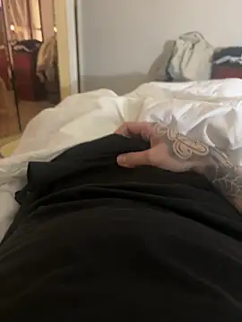 Snapshot of nolimits66 chatting on 03/15/26, 04:35 nolimits66 online show from 03/15/26, 04:35