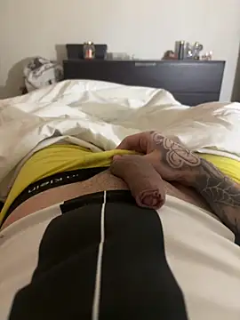 Snapshot of nolimits66 chatting on 04/07/26, 09:37 nolimits66 online show from 04/07/26, 09:37