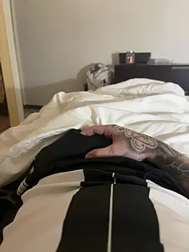 Snapshot of nolimits66 chatting on 04/08/26, 02:06 nolimits66 online show from 04/08/26, 02:06