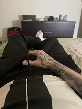 Snapshot of nolimits66 chatting on 04/24/26, 09:39 nolimits66 online show from 04/24/26, 09:39