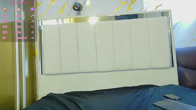 Red Scarlet16 online show from 03/02/26, 12:23