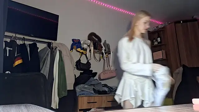 Snapshot of ChongTreece chatting on 02/06/26, 05:12 ChongTreece online show from 02/06/26, 05:12