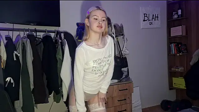 Snapshot of ChongTreece chatting on 03/06/26, 05:15 ChongTreece online show from 03/06/26, 05:15