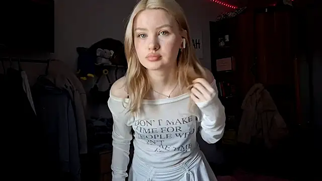 Snapshot of ChongTreece chatting on 03/21/26, 07:13 ChongTreece online show from 03/21/26, 07:13