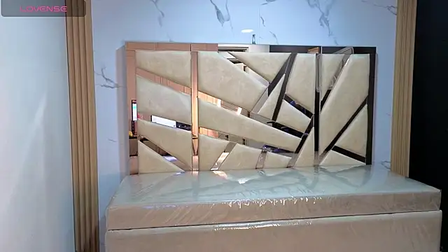 Snapshot of Skaller_james_a chatting on 02/14/26, 12:35 Skaller james a online show from 02/14/26, 12:35