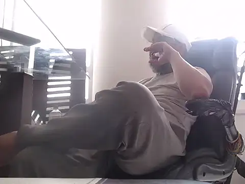 seriohetero19 online show from 02/12/26, 06:03