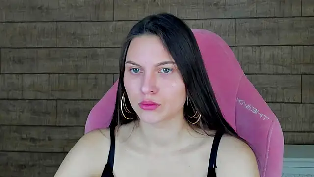 Snapshot of AliceVersal chatting on 02/27/26, 05:40 AliceVersal online show from 02/27/26, 05:40