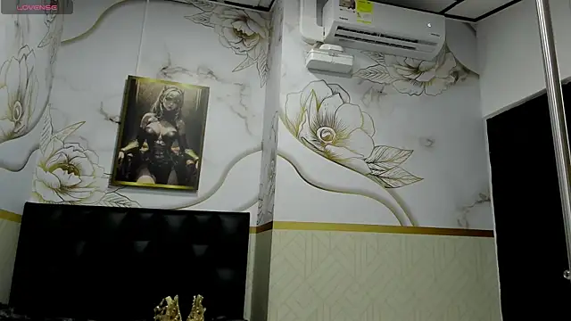 Snapshot of alicee__mature chatting on 04/11/26, 07:40 alicee mature online show from 04/11/26, 07:40