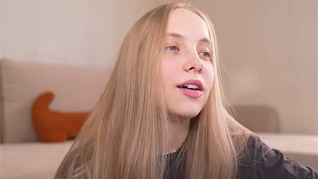 Snapshot of Appr0ved_ chatting on 03/21/26, 03:04 Appr0ved online show from 03/21/26, 03:04