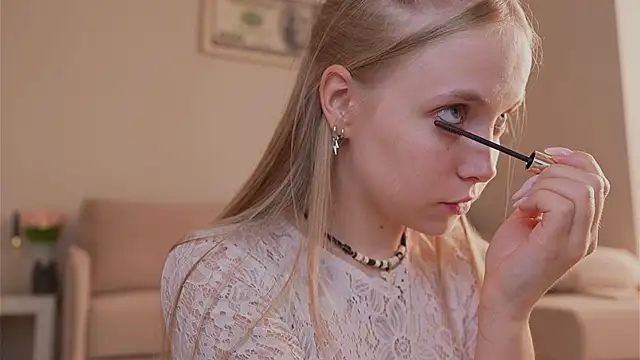 Snapshot of Appr0ved_ chatting on 04/11/26, 03:27 Appr0ved online show from 04/11/26, 03:27