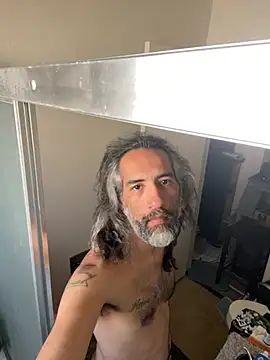 Snapshot of DaddyScorpio78 chatting on 04/15/26, 08:31 DaddyScorpio78 online show from 04/15/26, 08:31