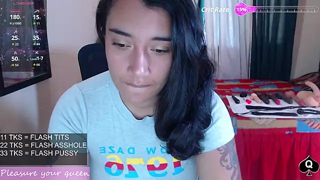 Snapshot of Robin_H00t_2 chatting on 07/11/26, 06:43 Robin H00t 2 online show from 07/11/26, 06:43