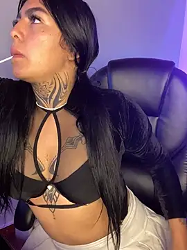 Snapshot of Angelica_pink18 chatting on 02/14/26, 01:24 Angelica pink18 online show from 02/14/26, 01:24