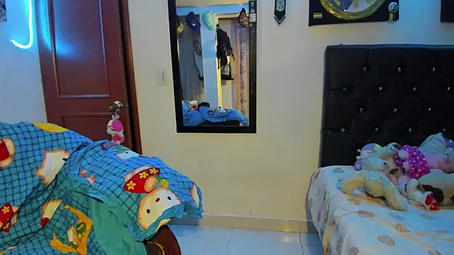 Snapshot of Rebecahart chatting on 03/14/26, 05:24 Rebecahart online show from 03/14/26, 05:24