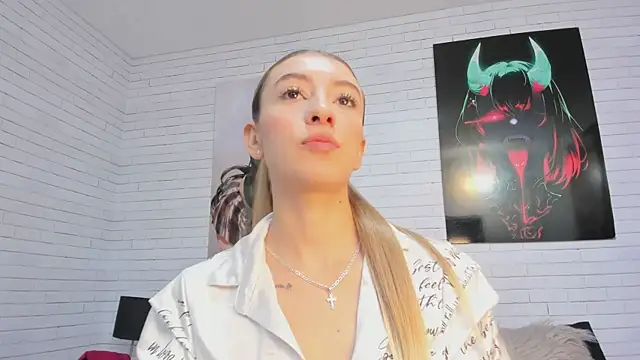 Snapshot of AlanaaHell chatting on 03/31/26, 11:05 AlanaaHell online show from 03/31/26, 11:05