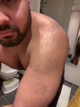 Snapshot of justonce2 chatting on 03/18/26, 12:14 justonce2 online show from 03/18/26, 12:14