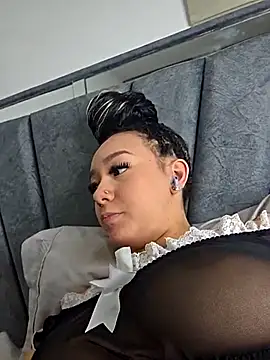 Snapshot of alaia_princess chatting on 03/18/26, 11:30 alaia princess online show from 03/18/26, 11:30