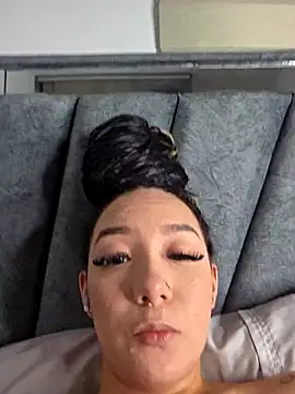 Snapshot of alaia_princess chatting on 03/20/26, 11:42 alaia princess online show from 03/20/26, 11:42